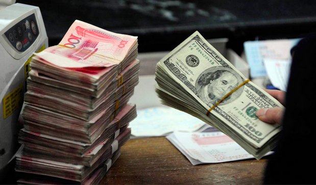 截至2025年12月末我国外汇储备规模为33579亿美元