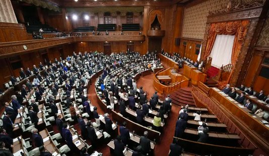 “重安全、轻民生”？日本通过新财年预算案