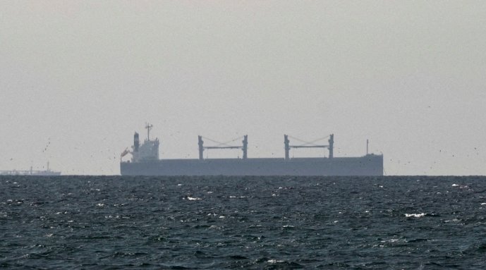 霍尔木兹海峡封锁之后：从油价到全球航运