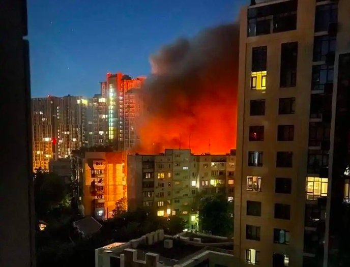 基辅空袭：报复循环下的防空困境与外交博弈